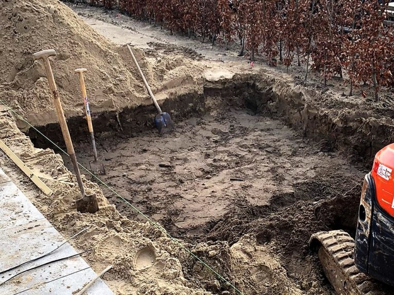 Werkzaamheden stenen plantenbakken